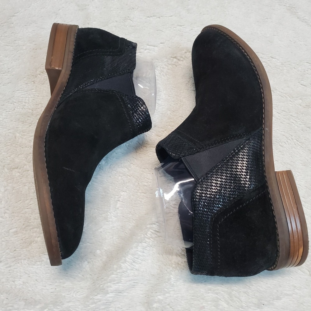 Clarks Black Suede Leather Short Ankle Boots 10 Classic Capsule Basic Minimalist - Picture 2 of 9